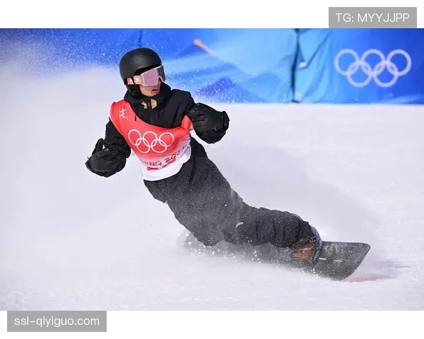 中国选手苏翊鸣单板滑雪男子坡面障碍技巧决赛第二滑79.90分